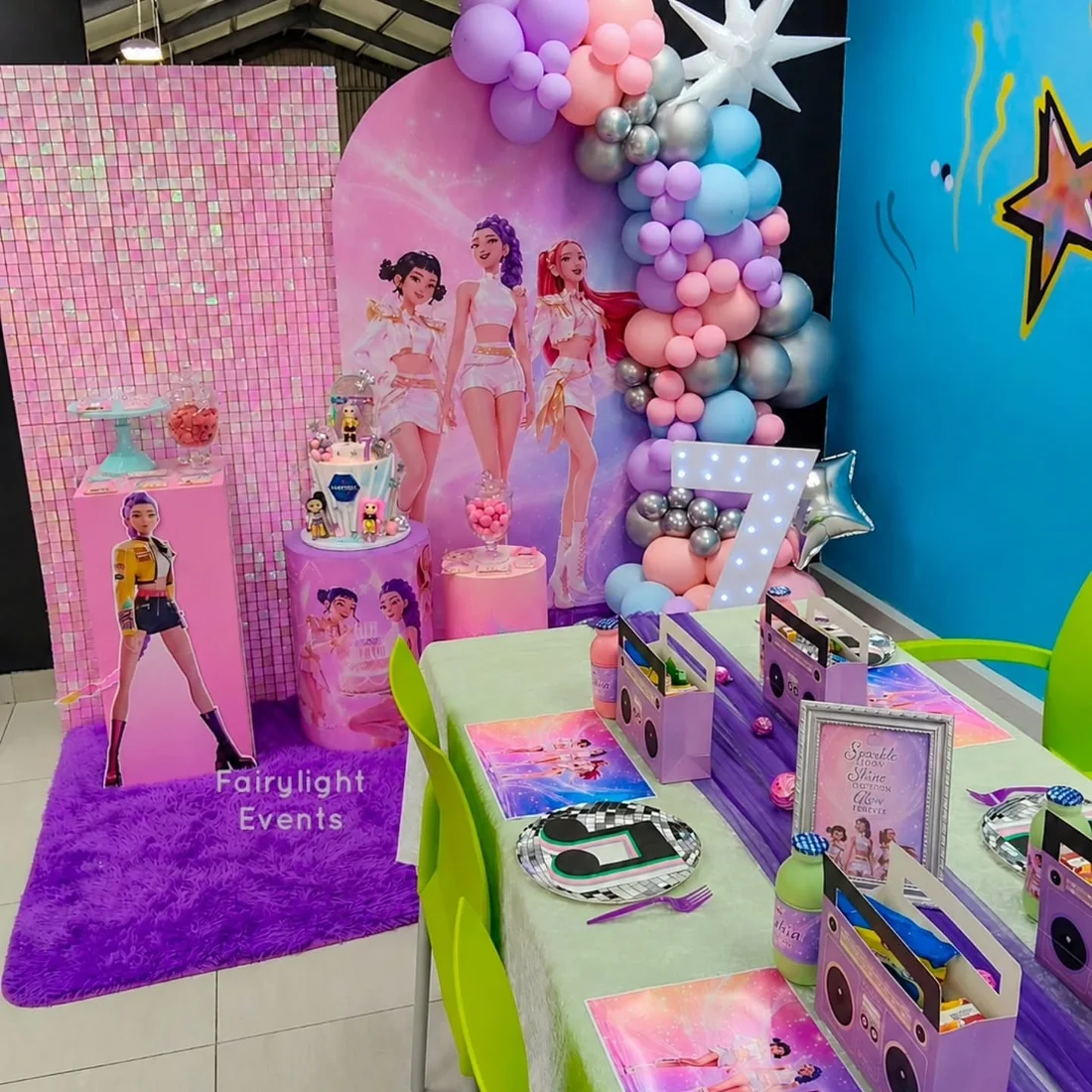 K-pop themed birthday party backdrop by Fairylight Events