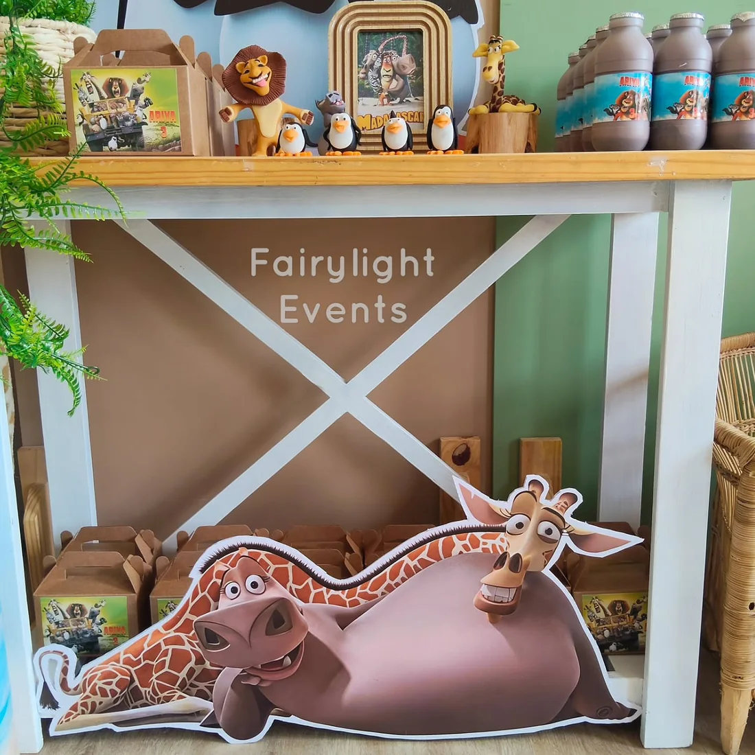 Madagascar jungle-themed birthday setup by Fairylight Events